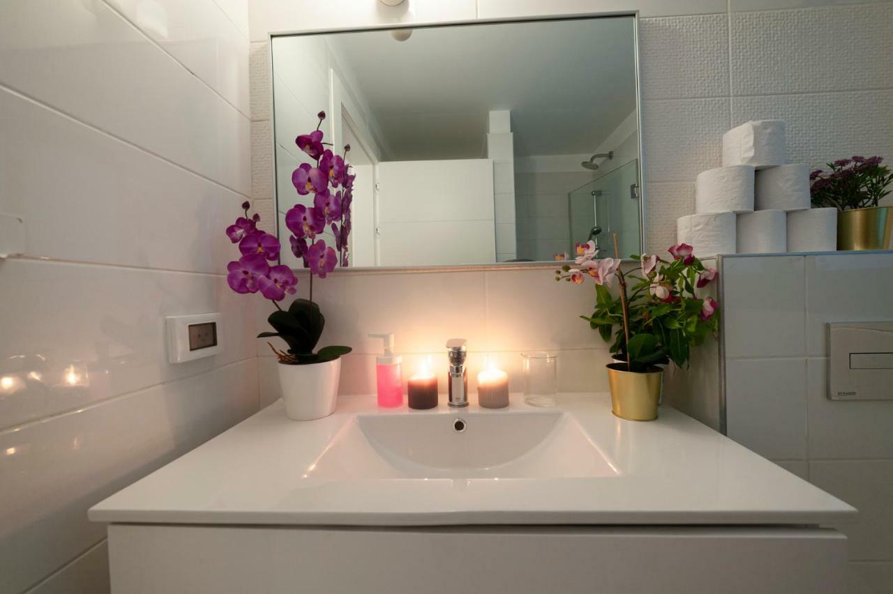 Luxury 2 Bedrooms Apartments Rothschild + Balcony Tel Aviv Eksteriør billede